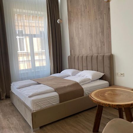 Тиктора, 3 Центр Apartment Lviv Exterior photo